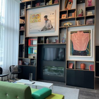 citizenM Seattle South Lake - Hotels Near Me - Seattle, Washington