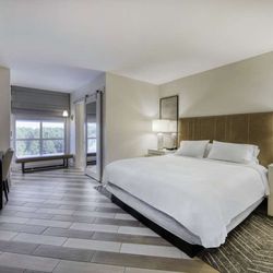 Embassy Suites by Hilton Raleigh Durham Airport Brier Creek - Guest room