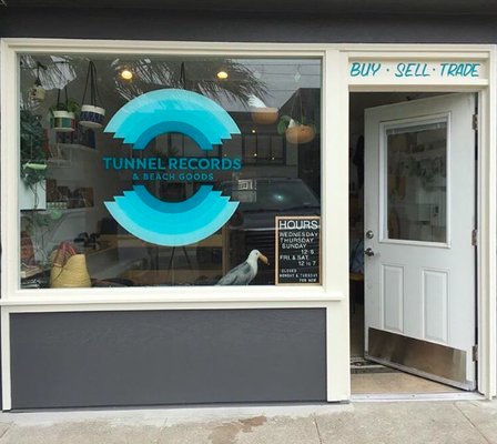 Tunnel Records by null