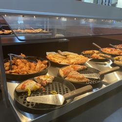 Berlin East of Chicago Pizza - Pizza bar