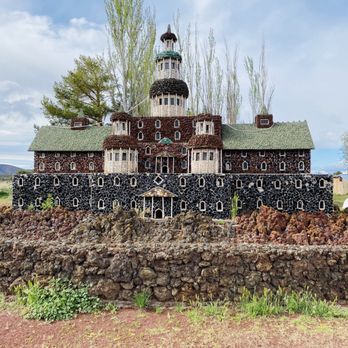 Petersen Rock Garden & Museum - What talent and creativity went into these structures! - Museums Near Me - Redmond, Oregon Petersen Rock Garden & Museum - What talent and creativity went into these structures! - Museums Near Me - Redmond, Oregon