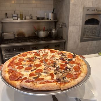 Pizza and Pasta Bar - Pizza Near Me - Seattle, Washington