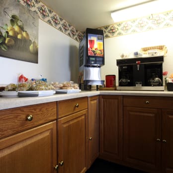 Americas Best Value Inn Macomb - Hotels Near Me - Macomb, Illinois