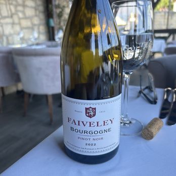 Restaurant Kampa Park - Pinot Noir - Mediterranean Near Me - Prague, Puerto Rico Restaurant Kampa Park - Pinot Noir - Mediterranean Near Me - Prague, Puerto Rico