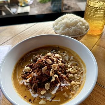Eem - Massaman Curry with Smoked Lamb Shoulder - Cocktail Bars Near Me - Portland, Oregon Eem - Massaman Curry with Smoked Lamb Shoulder - Cocktail Bars Near Me - Portland, Oregon