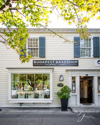 Budapest Bakeshop by null
