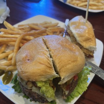 Windrush Grill - tex-mex burger, half the Hickory burger - Seafood Near Me - Shreveport, Louisiana Windrush Grill - tex-mex burger, half the Hickory burger - Seafood Near Me - Shreveport, Louisiana