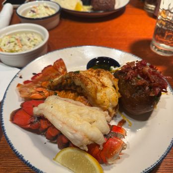 Red Lobster - Seafood Near Me - Santa Maria, California Red Lobster - Seafood Near Me - Santa Maria, California