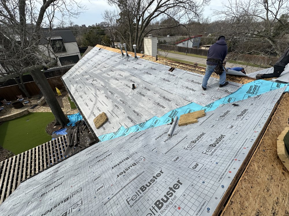 Slide of L&R Medina’s Roofing