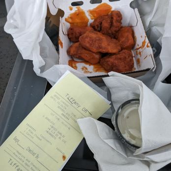Buffalo Wild Wings - Spicy garlic boneless wings - Chicken Wings Near Me - Lynnwood, Washington