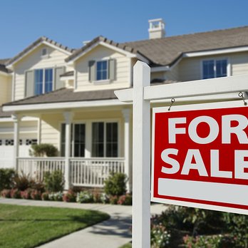 Dora Wooden - 25 years-experience in the real estate industry. I am taking on new listing clients today. - Real Estate Agents Near Me