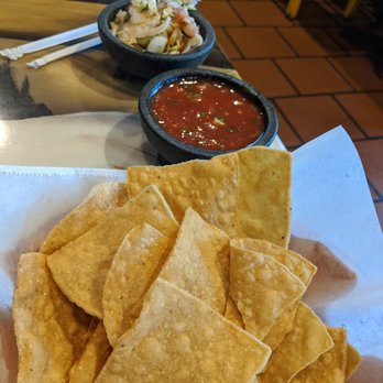 El Tapatio - Chips with Salsa and some Cabbage mix - Mexican Near Me - Page, Arizona
