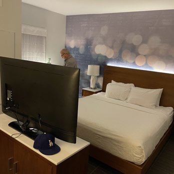 Cambria Hotel LAX - Our room - Hotels Near Me - El Segundo, California