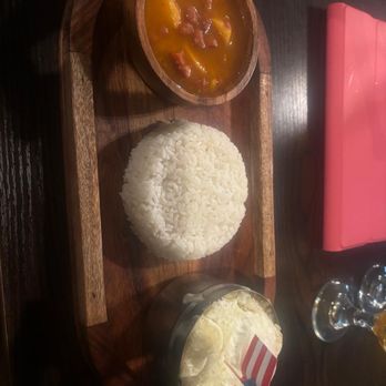 Plaza Borinquen - Arroz, habichuelas y pionono. - Puerto Rican Near Me - Lancaster, California