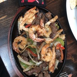 Del Barrio - Mixed fajitas