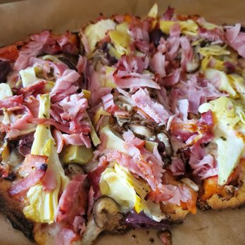 Daniela - Pinsa - Pizza Near Me - Buffalo, New York