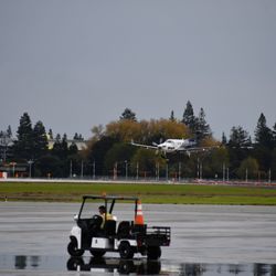 AvPorts Moffett Federal Airfield