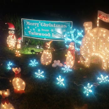 Twinwood Loop Christmas Lights - Festivals Near Me - Roseville, California