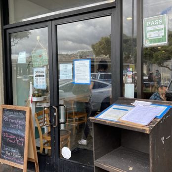Café Kaila - Entrance - Breakfast & Brunch Near Me - Honolulu, Hawaii Café Kaila - Entrance - Breakfast & Brunch Near Me - Honolulu, Hawaii