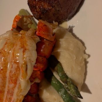Delmonico's Steakhouse - Surf and Turf Classic - Steakhouses Near Me - Independence, Ohio