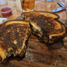 Flavorless patty melt