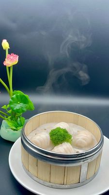 Chef Loong Dim Sum & Soup Dumplings 笼师傅 by null
