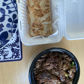 Nikos Gyros - Roasted lamb bowl and spanokopita - Greek Near Me - Seattle, Washington Nikos Gyros - Roasted lamb bowl and spanokopita - Greek Near Me - Seattle, Washington