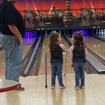 Signature Lanes - Yes, twins! - Bowling Near Me - Elkhart, Indiana Signature Lanes - Yes, twins! - Bowling Near Me - Elkhart, Indiana