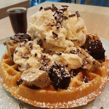 D Spot Dessert Cafe - Waffle with cookie dough icecream, cookie dough and brownie bits, and chocolate fudge and sprinkles - Desserts Near Me - Toronto, Ontario