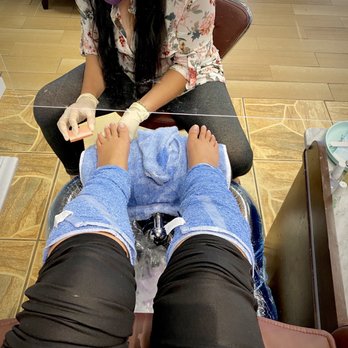 Nail World - Deluxe Pedicure - Nail Salons Near Me - Pensacola, Florida Nail World - Deluxe Pedicure - Nail Salons Near Me - Pensacola, Florida