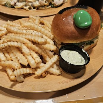Toadstool Cafe - Luigi turkey burger - Cafes Near Me - Universal City, California