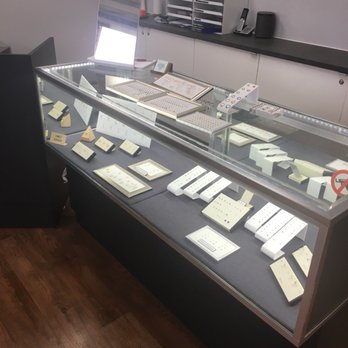 Brilliance Piercing - Jewelry case #1 - Jewelry Near Me - Vienna, Virginia Brilliance Piercing - Jewelry case #1 - Jewelry Near Me - Vienna, Virginia