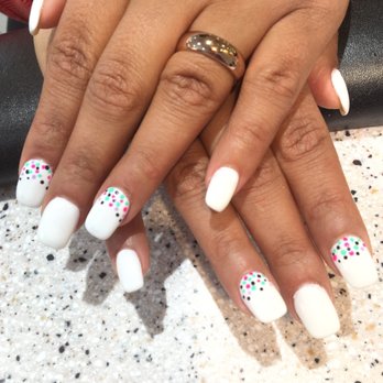 Bilancia Nail Spa - Nail Salons Near Me - Chicago, Illinois