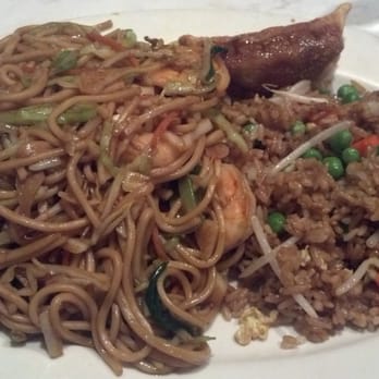 Mandarin Kitchen - Shimp Chow Mein lunch combo - Cantonese Near Me - Des Moines, Washington