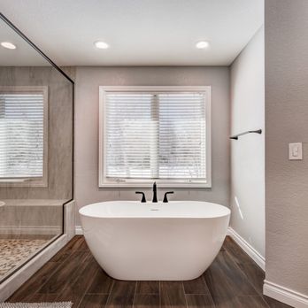 Universe Construction - a bathtub in a bathroom - General Contractors Near Me - Lehi, Utah