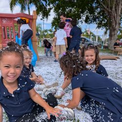 Montessori Children's Academy - Confetti provides a tactile experience, helping children engage in their sense of touch.
- Watching confetti fall enhances visual tracking