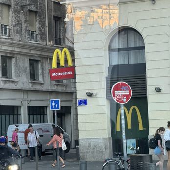 McDonald's - Burgers Near Me - Marseille, 13 McDonald's - Burgers Near Me - Marseille, 13