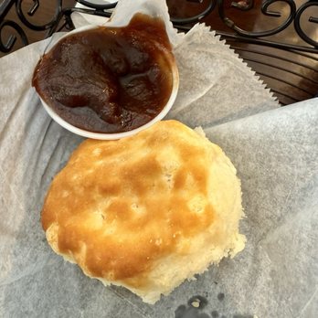 Southern Charm Restaurant - Biscuit and apple butter - Southern Near Me - Blue Ridge, Georgia Southern Charm Restaurant - Biscuit and apple butter - Southern Near Me - Blue Ridge, Georgia