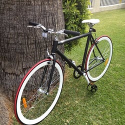 B1 Bicycle Shop - They have fixie bikes for cheap prices.