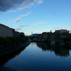 Bateau-lavoir - The views from this spot are mad relaxin