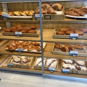 Paris Baguette - Bakeries Near Me - Midvale, Utah