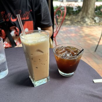 Astoria Caffe & Wine Bar - Chai Latte and Americano - Coffee & Tea Near Me - Addison, Texas