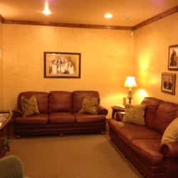 Alpine Dental Stucki Randall M DDS PC - Waiting Room