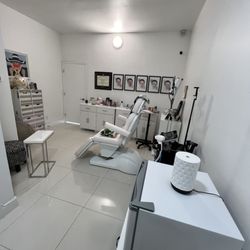 Mirar Aesthetics & Wellness by Dr. Yanetsi Landa