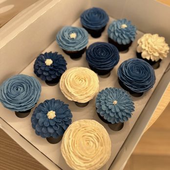 Sweet Diplomacy - blue celebration cupcakes - Gluten-Free Near Me - Los Altos, California Sweet Diplomacy - blue celebration cupcakes - Gluten-Free Near Me - Los Altos, California