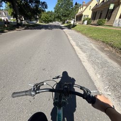 Williamsburg Farmers Market - Bike to the market