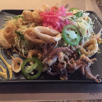 Max's Trumbull Kitchen - Crispy Calamari (Curried aioli, green cabbage slaw, pickled red onions) - New American Near Me - Hartford, Connecticut Max's Trumbull Kitchen - Crispy Calamari (Curried aioli, green cabbage slaw, pickled red onions) - New American Near Me - Hartford, Connecticut