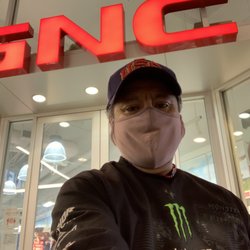 GNC - I was at GNC purchasing my vitamins, and this young lady by the name of Araceli she gave me a good service.