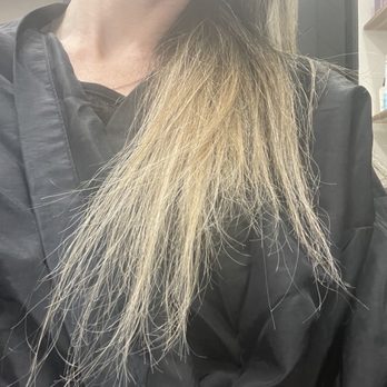 Jenna Styles - This is all the damage to my own hair, she completely broke and destroyed my hair. - Hair Stylists Near Me - San Marcos, California Jenna Styles - This is all the damage to my own hair, she completely broke and destroyed my hair. - Hair Stylists Near Me - San Marcos, California