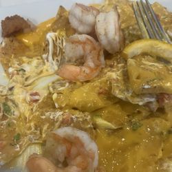 Edgewood Bar & Grill - The owner Jimmy remade the Nachos with Grilled Shrimp with freshest shrimp that I have had in years!